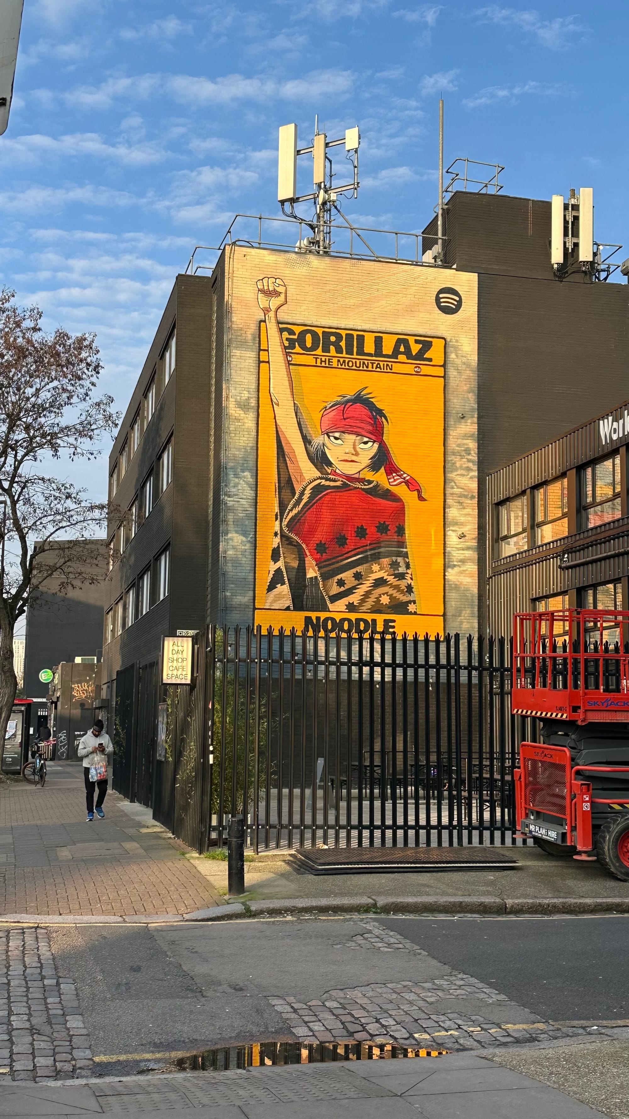 A glimpse of the Gorillaz street art in Shoreditch